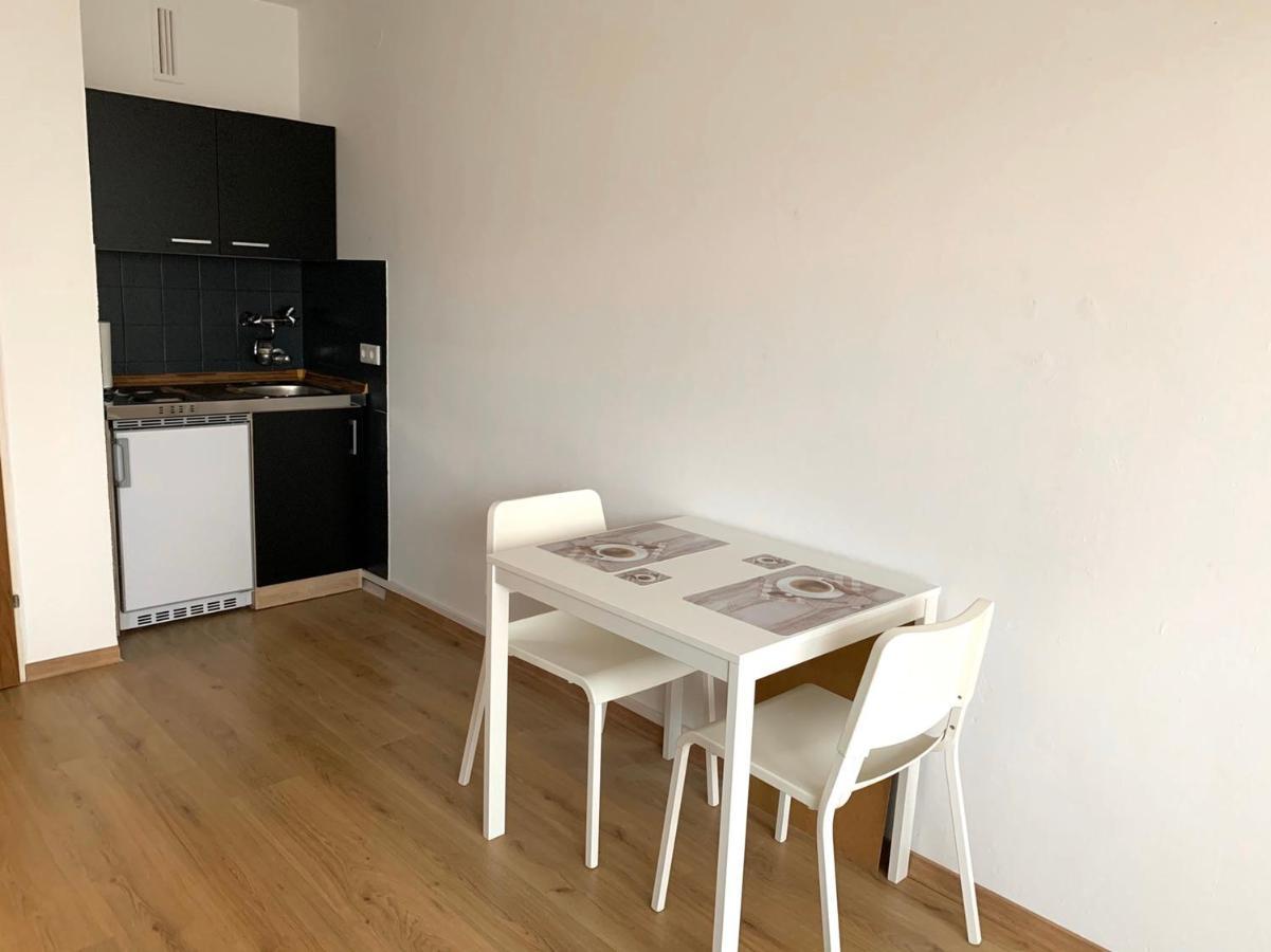 Appartement Renoviert, Modern Und Ruhig à Nuremberg Extérieur photo